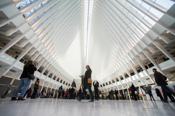 Οι πρώτες εικόνες από τον νέο, ολόλευκο σταθμό του μετρό στη Νέα Υόρκη που είναι ο ακριβότερος του κόσμου