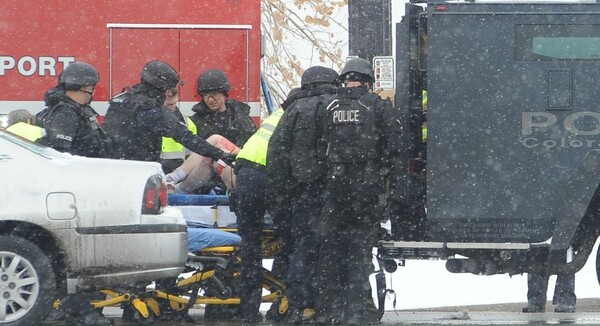 Τρεις οι νεκροί και εννέα οι τραυματίες από τον ένοπλο που χθες εισέβαλε σε κλινική αβλώσεων στο Κολοράντο