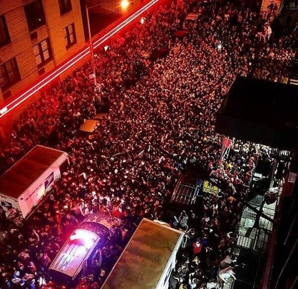 Πρωτοφανές χάος στη Νέα Υόρκη για μυστική συναυλία του Kanye West