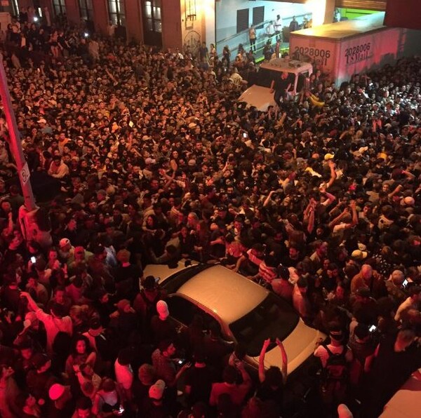 Πρωτοφανές χάος στη Νέα Υόρκη για μυστική συναυλία του Kanye West
