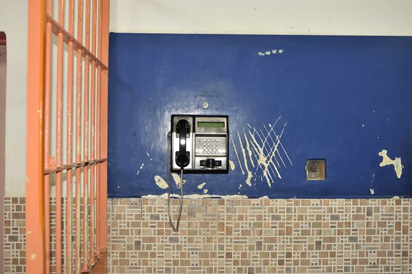 61 φωτογραφίες μέσα στα κελιά των φυλακών του Κορυδαλλού, με πλήρη πρόσβαση παντού