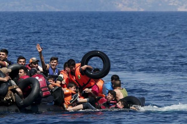 Στόλτενμπεργκ: Σημαντική μείωση των προσφυγικών ροών στο Αιγαίο
