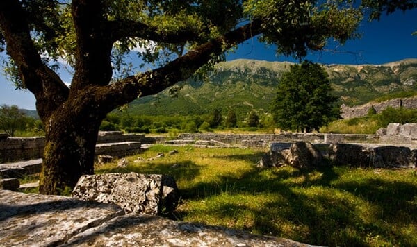 Στην Αρχαία Δωδώνη οι κάτοικοι της γύρω περιοχής έκαναν κάτι ωραίο και χρήσιμο