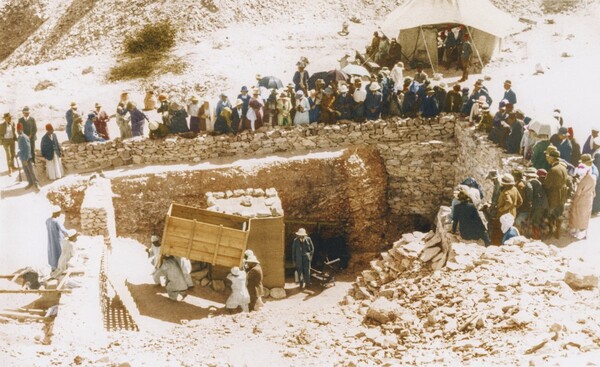 Οι χιλιάδες θησαυροί στον τάφο του Τουταγχαμών και η απομάκρυνσή τους που κράτησε 8 χρόνια