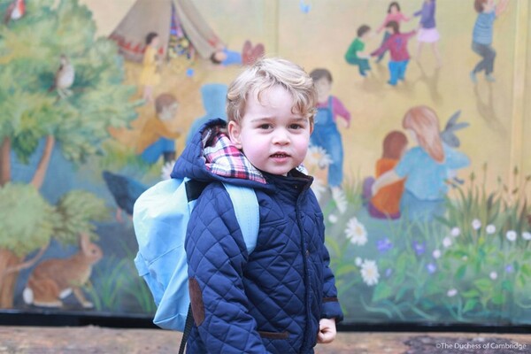 Πρώτη μέρα στο σχολείο για τον πρίγκηπα Γεώργιο και το παλάτι δημοσιοποιεί νέες φωτογραφίες