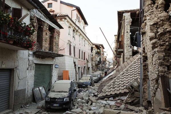 Στους 278 οι νεκροί από τον σεισμό στην Ιταλία