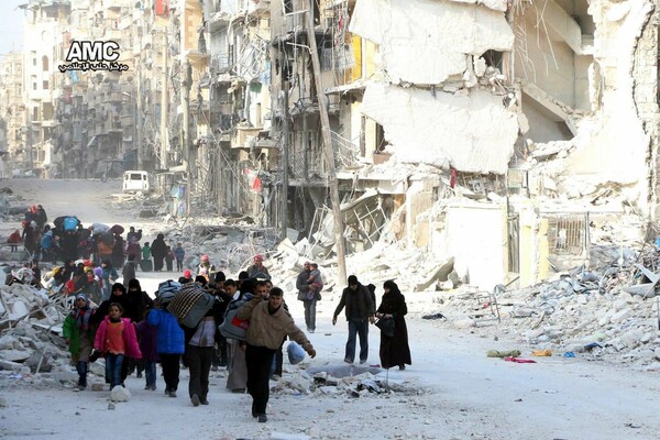 ΟΗΕ: Το Χαλέπι κινδυνεύει να μετατραπεί σε γιγαντιαίο νεκροταφείο- Μέτρα για τους άμαχους απαιτεί η συριακή αντιπολίτευση