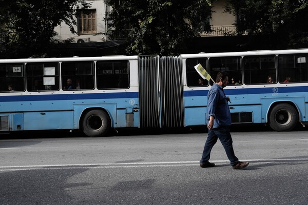 Θεσσαλονίκη: Μια πόλη σε παράλυση, χωρίς δημόσιες συγκοινωνίες, και κανείς δεν συγκινείται