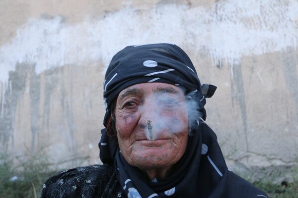 Συρία: Συγκλονιστικές φωτογραφίες των ανθρώπων που μόλις απελευθερώθηκαν από τους τζιχαντιστές