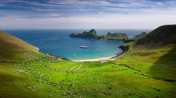 Τα νησιά των Εβρίδων: 16 φωτογραφίες από ένα άγριο παράδεισο στις δυτικές ακτές της Σκωτίας
