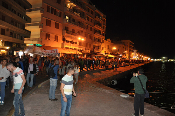 Χίος: Mεγάλο αντικυβερνητικό συλλαλητήριο για το μεταναστευτικό και προσφυγικό