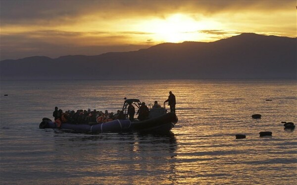 Ακόμη 66 πρόσφυγες και μετανάστες βρέθηκαν σε νησίδα στη Χίο