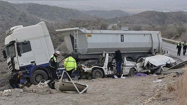 Κύπρος: Τροχαίο δυστύχημα με λεωφορείο στα Κατεχόμενα- Νεκρές δύο 16χρονες μαθήτριες και ο οδηγός