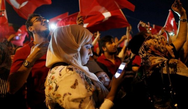 Tι συνέβη με το μπλοκάρισμα των social media στην Τουρκία την βραδιά του πραξικοπήματος