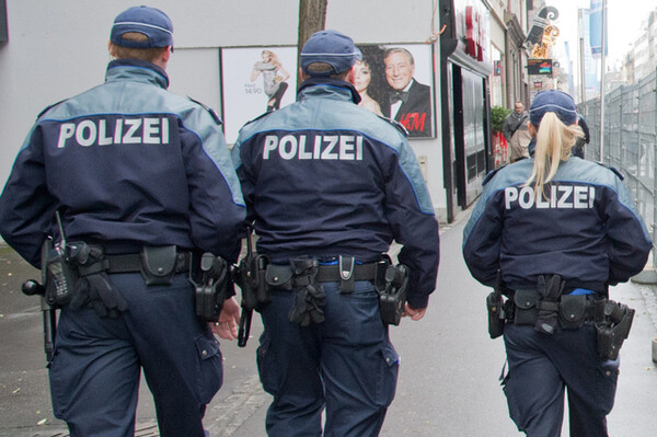 Επιδρομές της γερμανικής αστυνομίας κατά ατόμων που θεωρούνταν ύποπτα για ρητορική μίσους στα social media