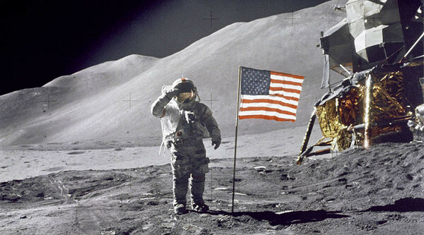 Oι ΗΠΑ ενέκριναν την πρώτη ιδιωτική αποστολή στη Σελήνη