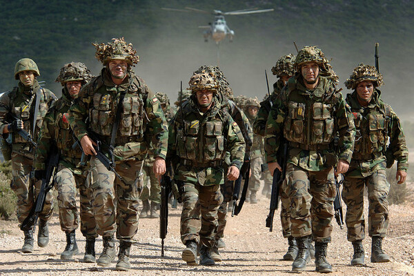 Εκατοντάδες χιλιάδες στρατιώτες του ΝΑΤΟ σε κατάσταση αυξημένου συναγερμού, λόγω Ρωσίας