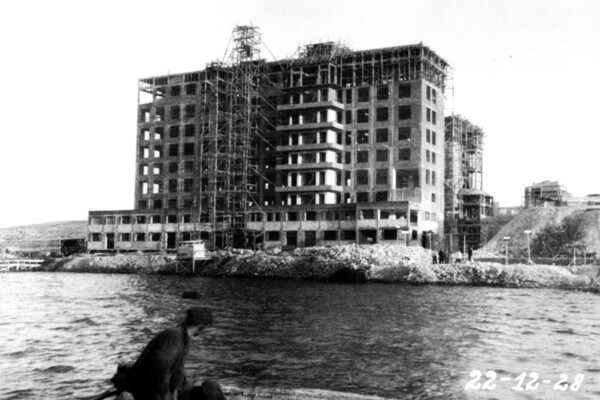 Κερδισμένη πατρίδα - Πρόσφυγες του 1922 στον Πειραιά
