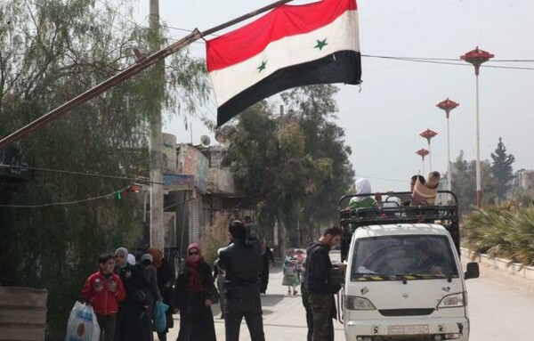 Συρία: Οι αντάρτες εκκενώνουν "πολιορκημένη πόλη"
