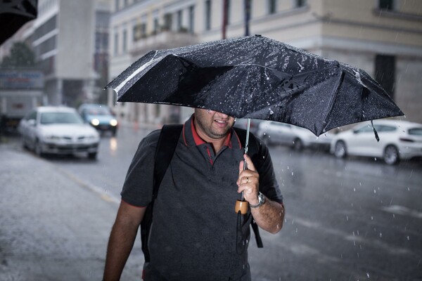 Έκτακτο δελτίο ΕΜΥ: Επιδείνωση καιρού με ισχυρές βροχές, καταιγίδες και χαλάζι