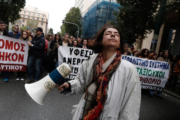 2016: Οι καλύτερες φωτογραφίες της ελληνικής ειδησεογραφίας