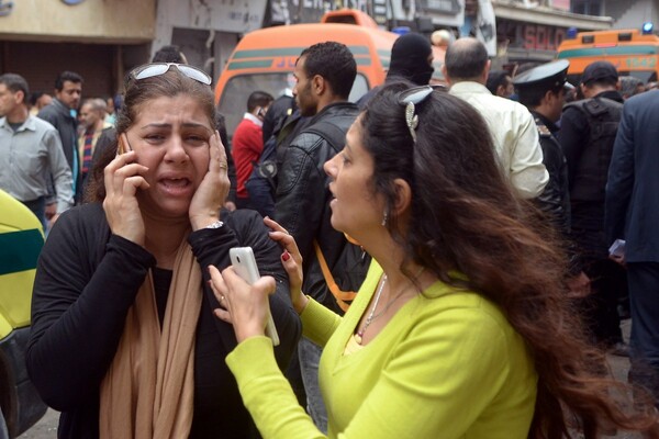 Θρήνος στην Αίγυπτο: 47 νεκροί και 150 τραυματίες από τις επιθέσεις των τζιχαντιστών στις εκκλησίες των Κοπτών
