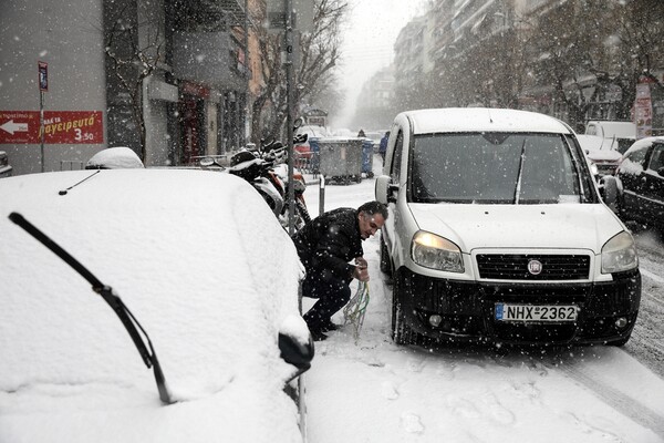 35 φωτογραφίες από τη Θεσσαλονίκη στα λευκά - Το χιόνι κάλυψε τον Λευκό Πύργο και τη Νέα Παραλία