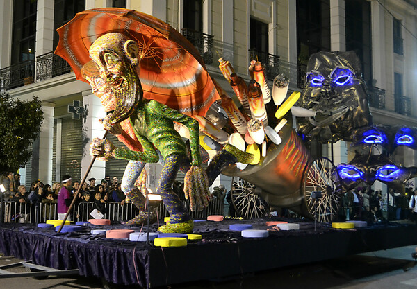 Το μεγάλο πάρτι της Πάτρας για την τελευταία νύχτα του Καρναβαλιού