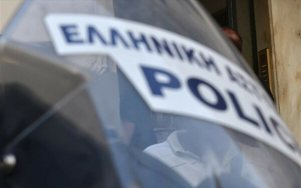 Συνελήφθη διοικητής αστυνομικού τμήματος για εκβίαση και δωροληψία - Κατηγορούνται άλλοι δύο αστυνομικοί