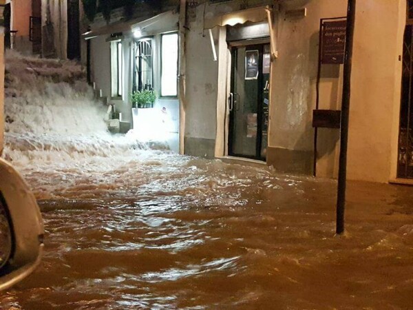Μετά τα χιόνια και το σεισμό, τώρα και πλημμύρες στην Ιταλία (εικονες+video)