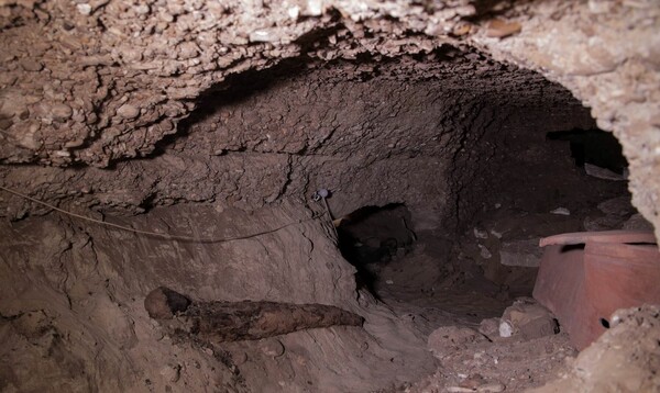 Aρχαιολόγοι ανακάλυψαν μία νέα νεκρόπολη με τουλάχιστον 17 μούμιες στην Αίγυπτο