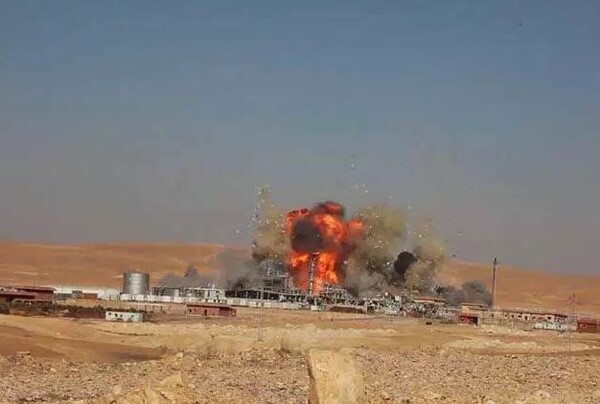 Συρία: Τζιχαντιστές ανατίναξαν σταθμό φυσικού αερίου που προμήθευε το 1/3 της ενέργειας της χώρας