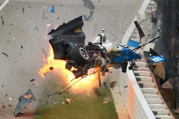 Σοκαριστικό ατύχημα στο Indy500 - BINTEO