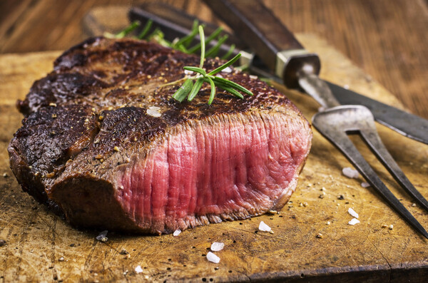 Έρευνα: Το πολύ κόκκινο κρέας αυξάνει τον κίνδυνο θανάτου από εννέα παθήσεις