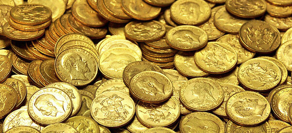 Οι Έλληνες εξαργυρώνουν χρυσές λίρες για να πληρώσουν τους φόρους τους