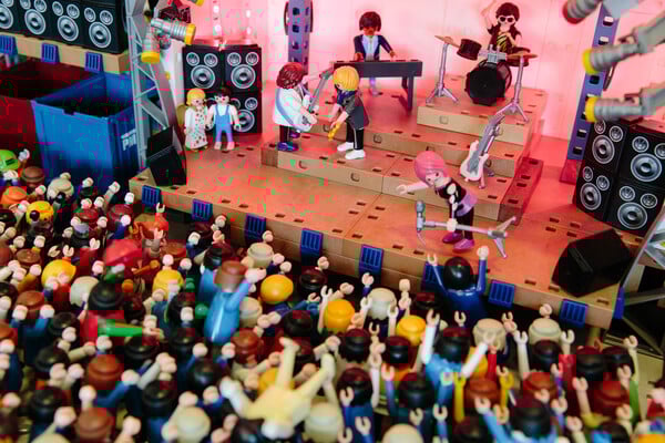 Το Rock In Athens του 1985 με playmobil