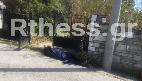 Ντροπιαστικές εικόνες στη Θεσσαλονίκη: Γραφείο τελετών άφησε στο δρόμο πτώμα ηλικιωμένου επειδή δεν υπήρχαν χρήματα για την αμοιβή