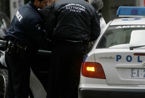 Θεσσαλονίκη: Σύλληψη 26χρονου που κατηγορείται ότι κρατούσε κλειδωμένους 23 μετανάστες