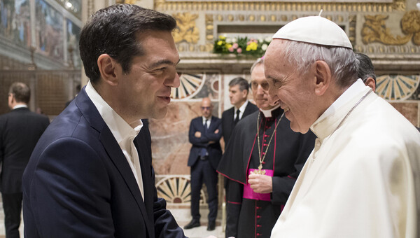Μήνυμα Τσίπρα μετά την συνάντηση με τον Πάπα Φραγκίσκο: Με έκανε να αισθανθώ περήφανος