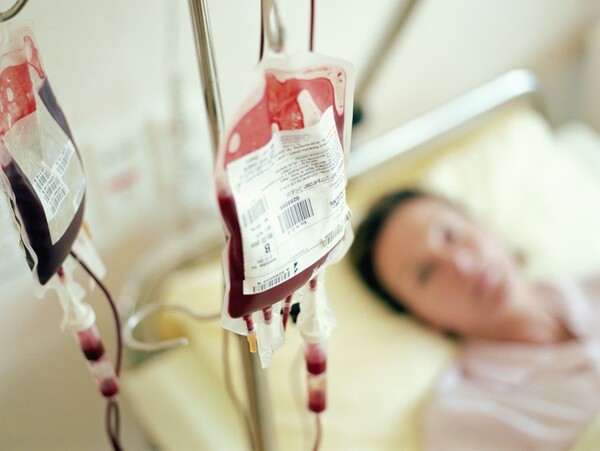 Ιταλία: Αποζημιώσεις σε εκατοντάδες ασθενείς στους οποίους έγιναν μεταγγίσεις με μολυσμένο αίμα