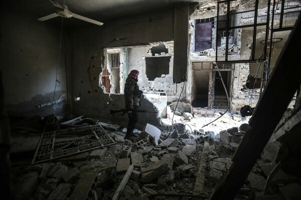 Συρία: Σφοδρές συγκρούσεις και βομβαρδισμοί στη Χάμα
