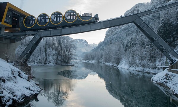 Η Ελβετία εγκαινίασε την πιο απότομη σιδηροδρομική γραμμή του κόσμου