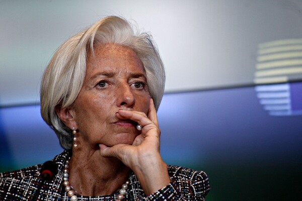 Στρατηγική για τη μείωση των κόκκινων δανείων ζητεί το ΔΝΤ από την Ελλάδα
