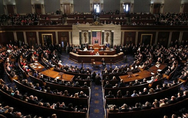 ΗΠΑ: Η Βουλή των Αντιπροσώπων ενέκρινε κυρώσεις εναντίον της Ρωσίας