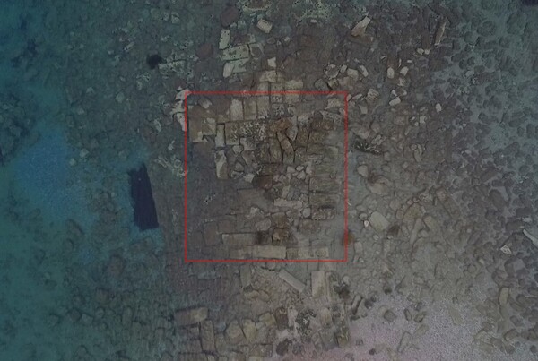 Εντυπωσιακές εικόνες από τις υποβρύχιες έρευνες στο αρχαίο λιμάνι του Λεχαίου