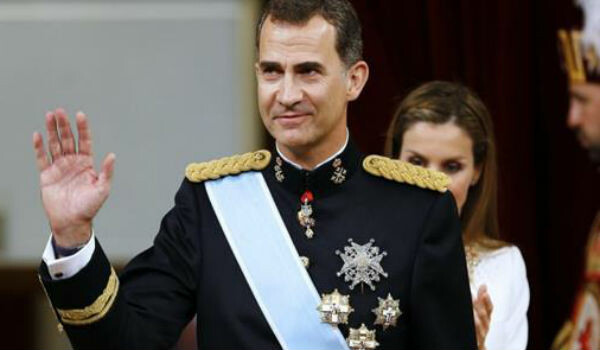 Ισπανία: Οργή για τον βασιλιά που απένειμε μετάλλιο σε υπουργό του Φράνκο, υπεύθυνο σφαγής