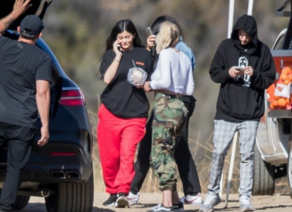 H Kylie Jenner είναι έγκυος και τα νέα προκάλεσαν πρωτοφανείς αντιδράσεις στο ίντερνετ