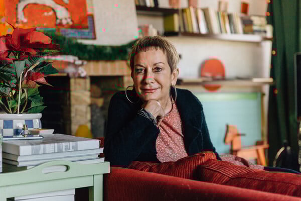 Λένα Διβάνη: Ξέρετε τι σημαίνει να σου λένε: «Θέλεις προαγωγή; Κάτσε να σε πηδήξω»;