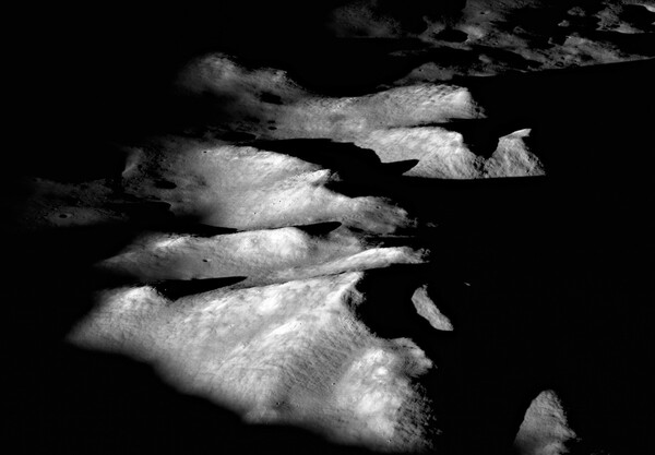 Η NASA δημοσιευσε φωτογραφία του κρατήρα Plaskett στη Σελήνη