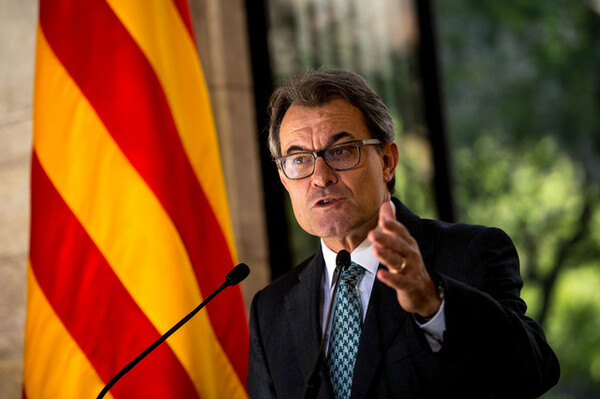 Ισπανικό δικαστήριο διέταξε την κατάσχεση της κατοικίας του πρώην προέδρου της Καταλονίας